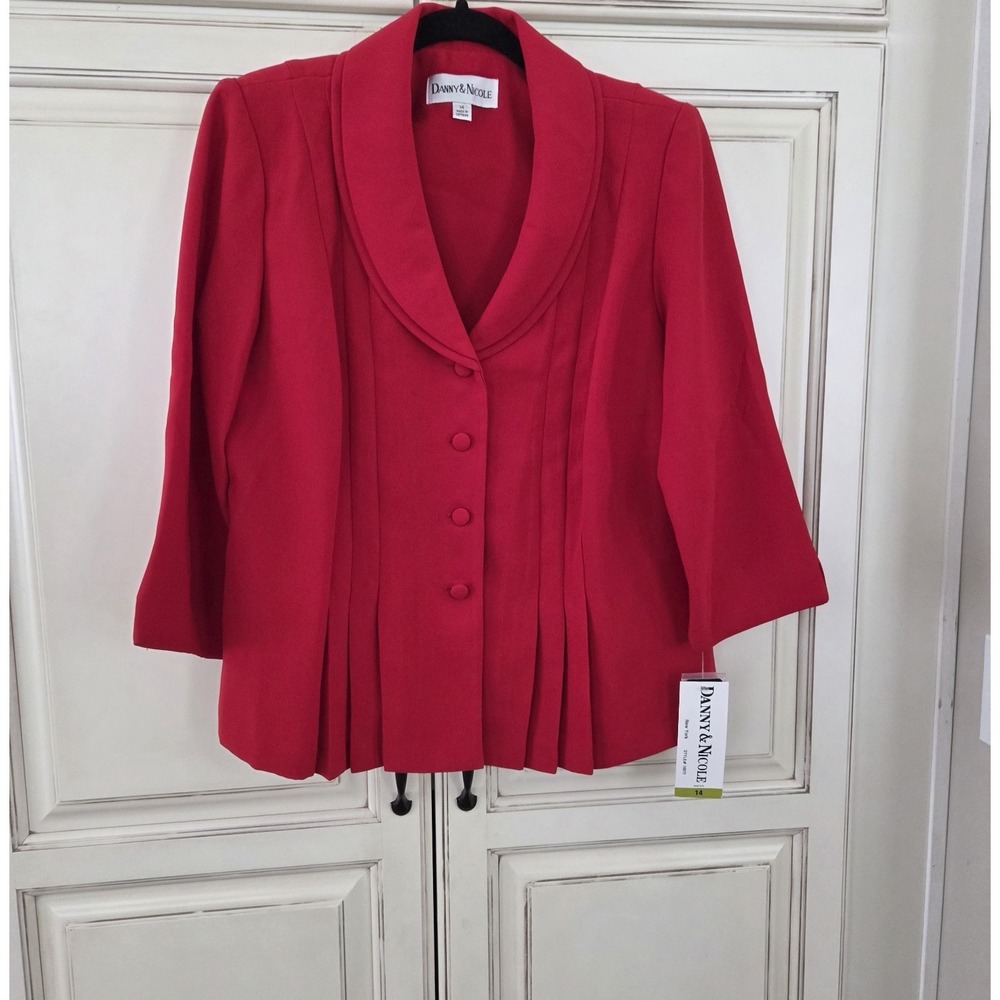 Danny And Nicole Two Piece Skirt Set Women's 14 Red Pleated Jacket Smart Classic